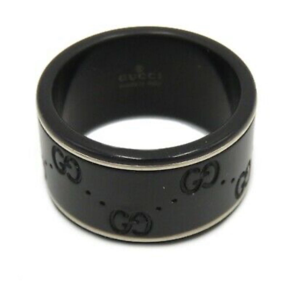 Gucci
18K White Gold ICON Synthetic Corundum Wide Band